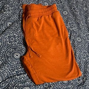 🎈2/$15 Men’s size large no boundaries cuffed sweats